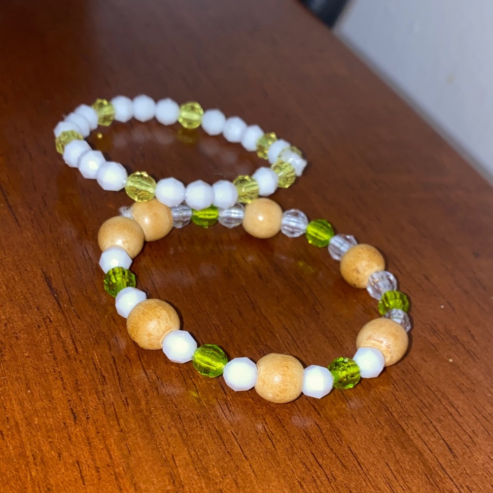 ALL ACCESS Green, White, and Tan Beaded Bracelet Set